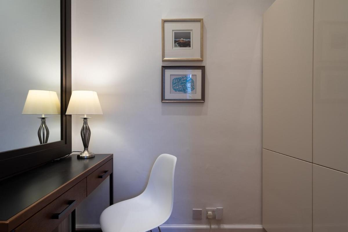 Immaculate One Bedroom Flat In The Centre * Edinburgh
