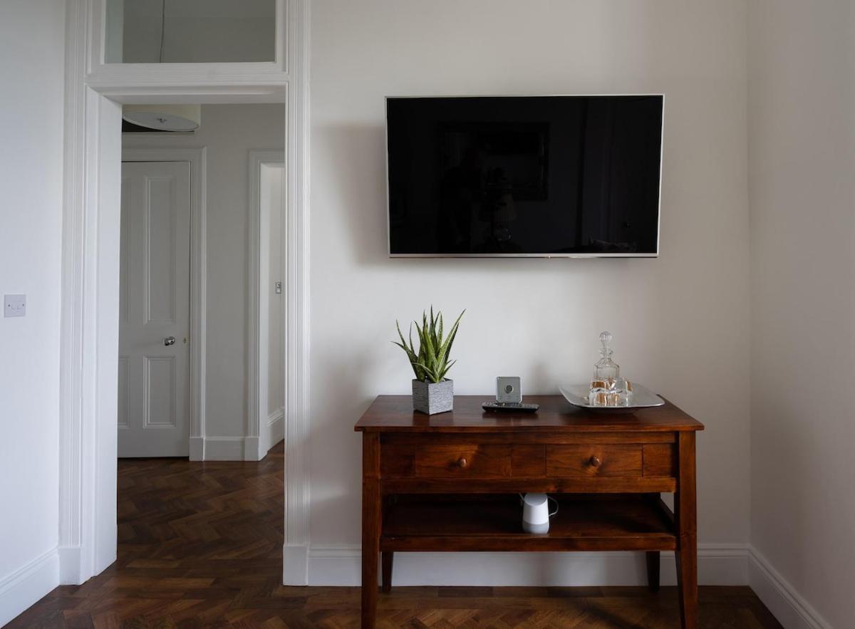 Immaculate One Bedroom Flat In The Centre Apartment Edinburgh